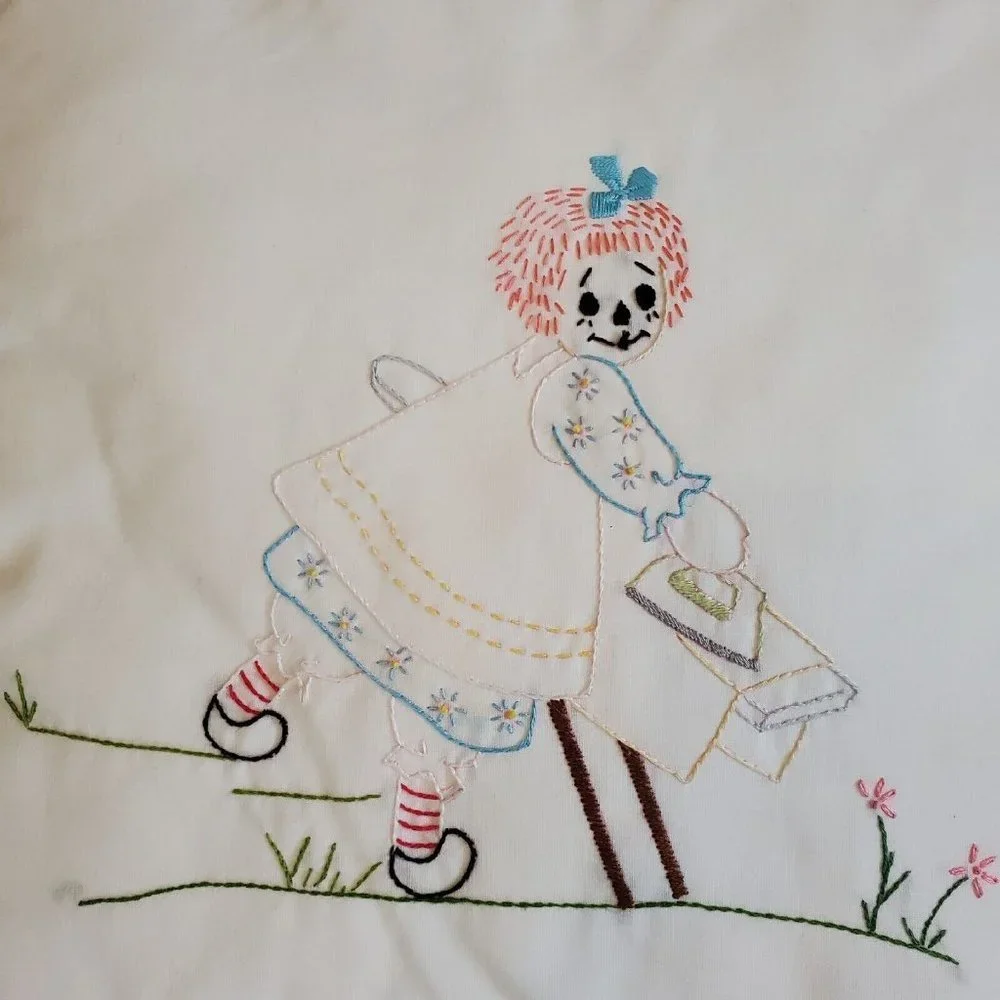 VTG‎ Raggedy Ann Yellow Floral Quilt Coverlet Baby Blanket Girl W Pillow 47 X 47